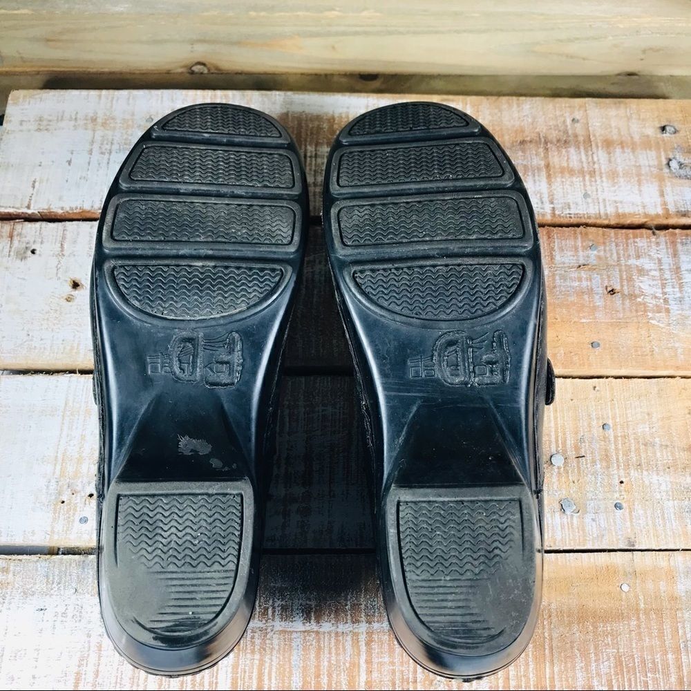 ✅Dansko Black Professional Clogs - Picture 7 of 8